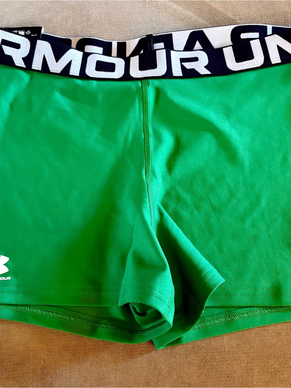 Under Armour women’s Green Compression Shorts- mid rise shorty